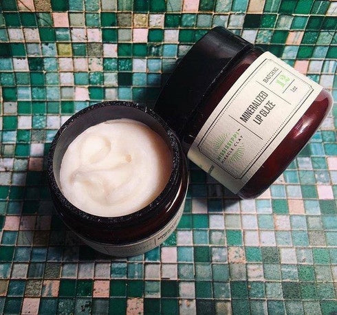 Open Mineralized Lip Glaze showing the clear lip treatment